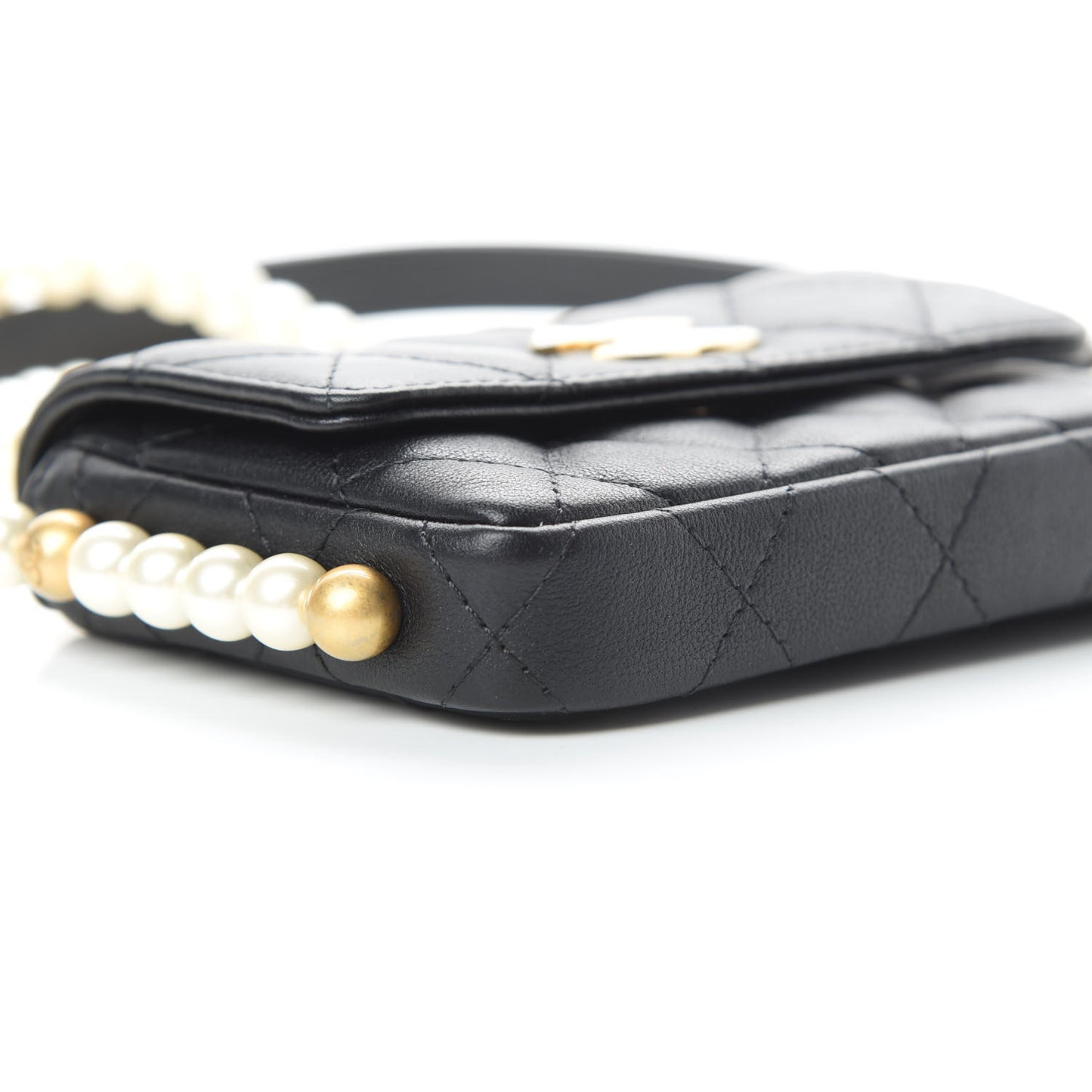 Calfskin Quilted About Pearls Card Holder Flap With Chain Black