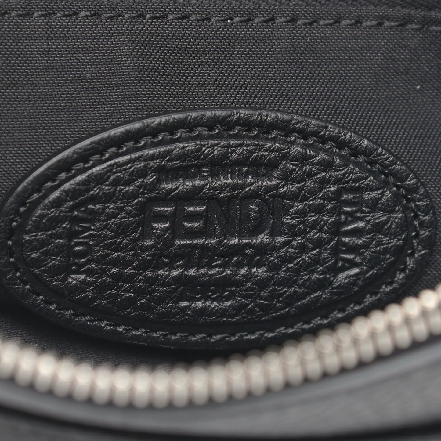 Cuoio Romano Selleria Fendi Stamp Patch Messenger Black Grigio