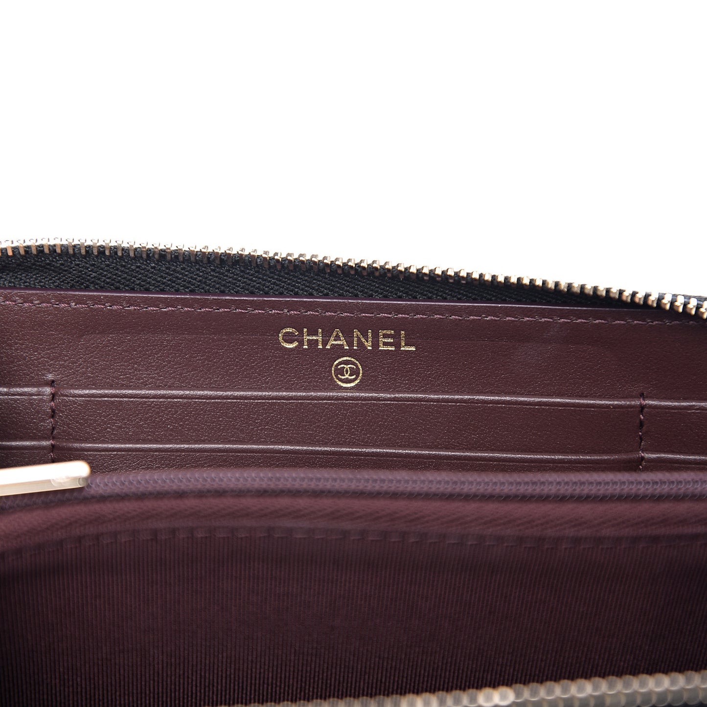 Caviar Quilted Small Zip Around Wallet Black