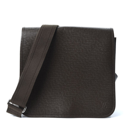 Louis Vuitton Taiga Andrei Messenger Bag Grizzli 1 of 11