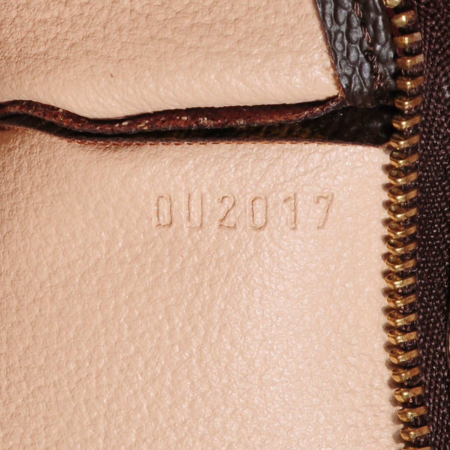 Louis Vuitton Monogram Toiletry Pouch 19 6 of 7