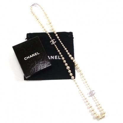 Chanel Classic Faux CC Logo Pearl Necklace 3 of 5