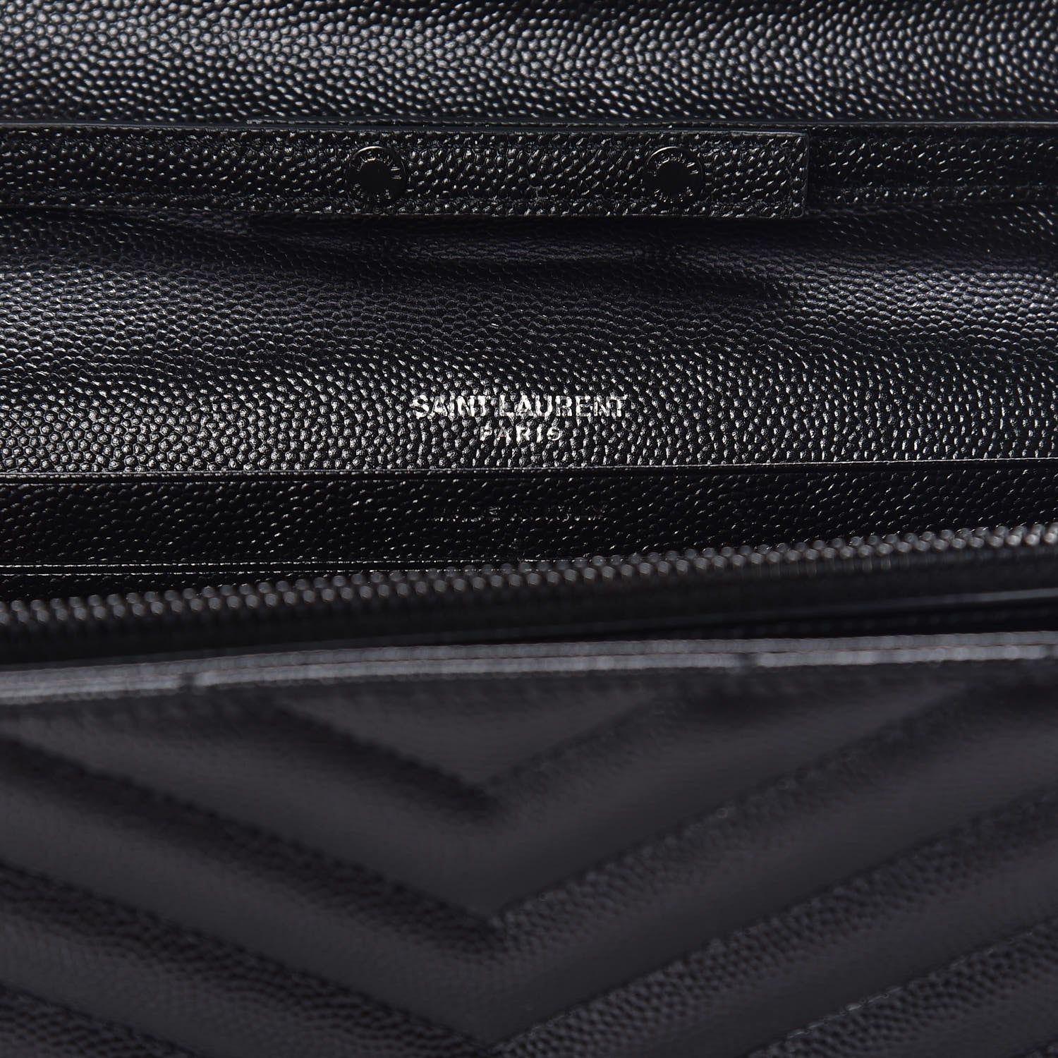Saint Laurent Grain De Poudre Matelasse Chevron Monogram Chain Wallet Black 8 of 9