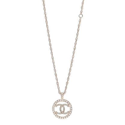 Chanel Pearl CC Round Pendant Necklace Gold 1 of 4