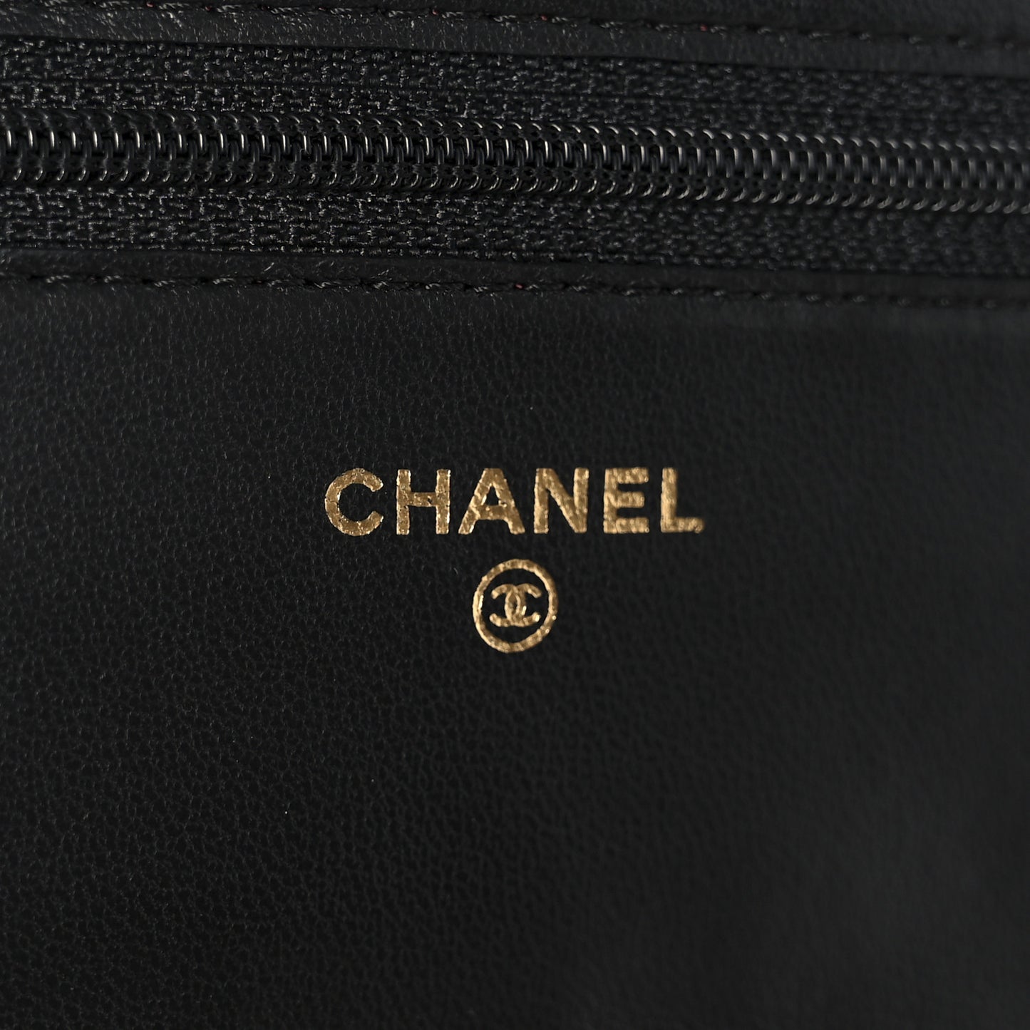 Lambskin Quilted Wallet On Chain WOC Black