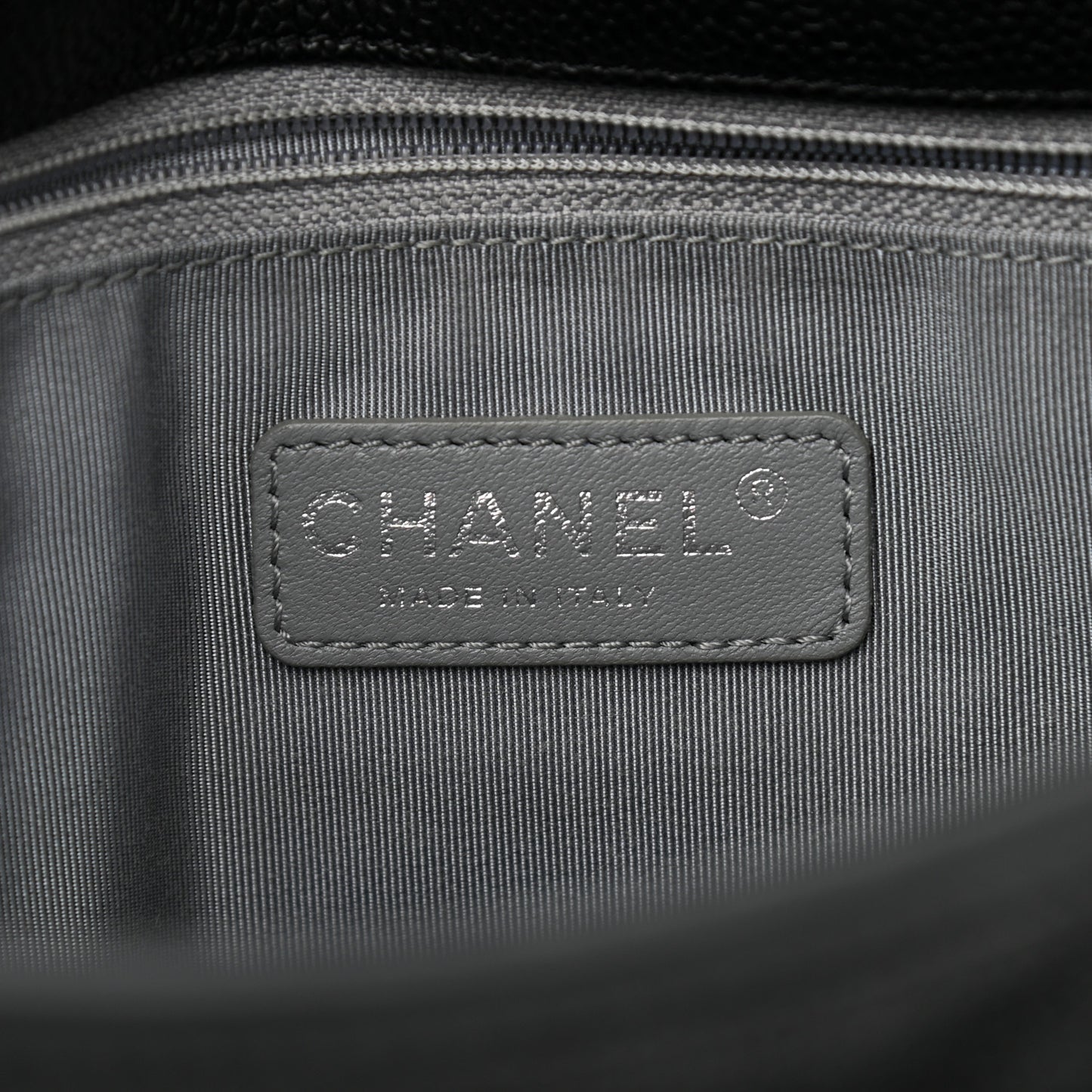 Caviar Quilted Medium French Riviera Flap Black