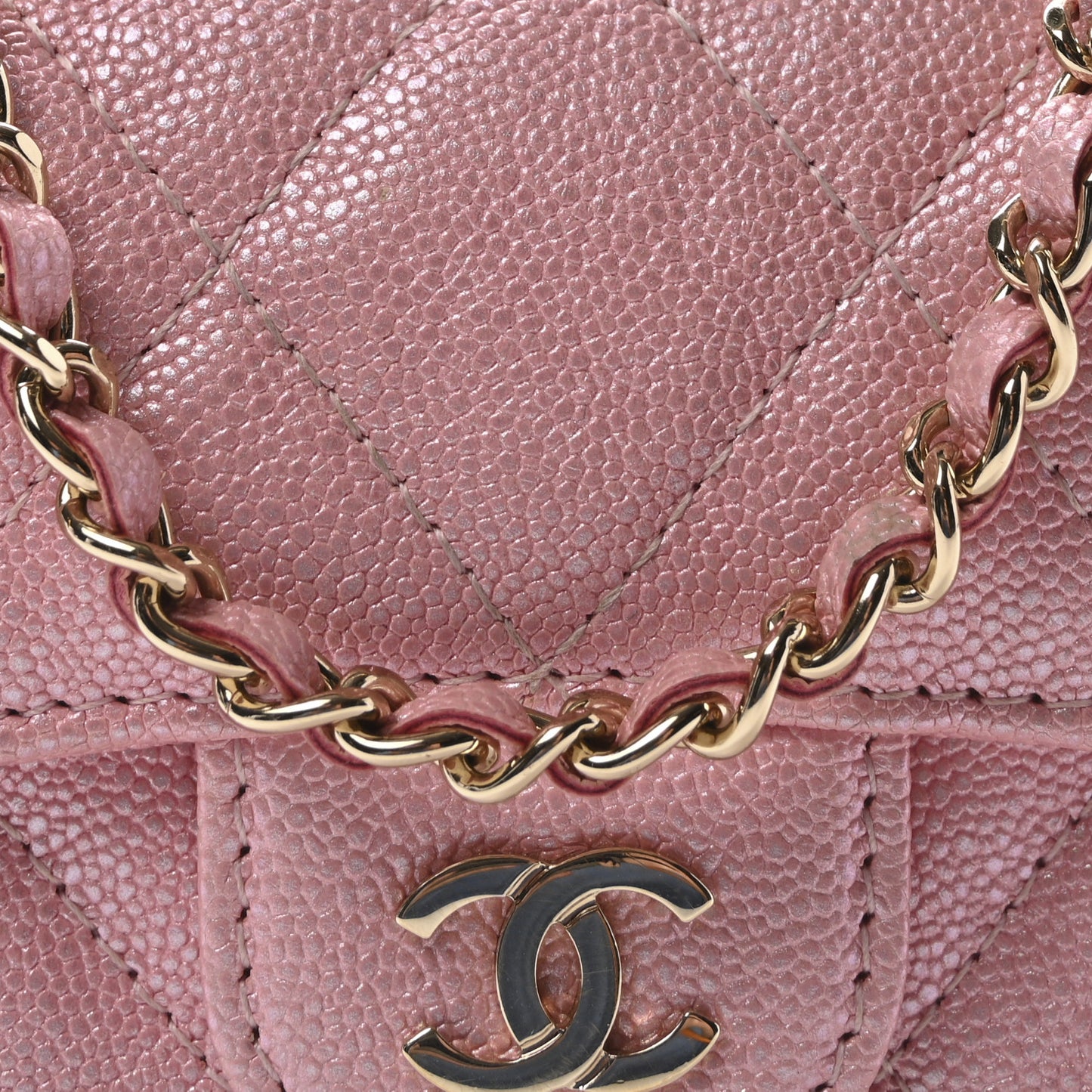 Iridescent Caviar Quilted Flap Card Holder On Chain Pink