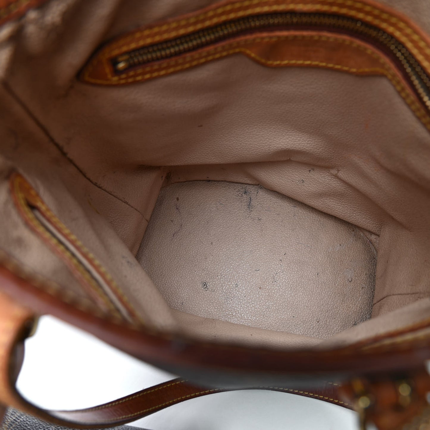 Monogram Petit Bucket 23