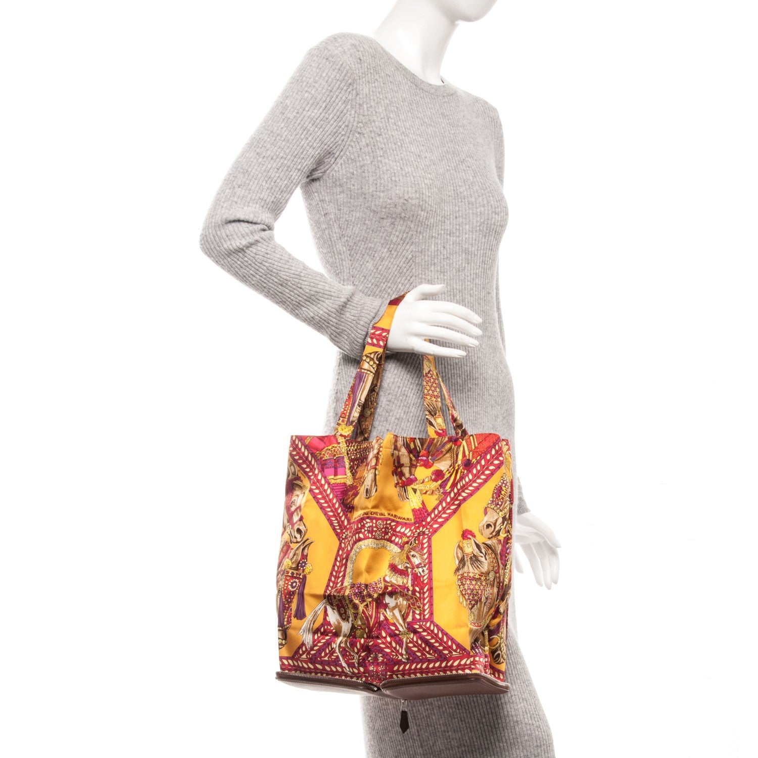Hermes Buffle Gala Silky Pop La Danse du Cheval Marwari Shopper Tote Marron 2 of 8