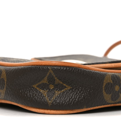 Louis Vuitton Monogram Pochette Cancun 7 of 8