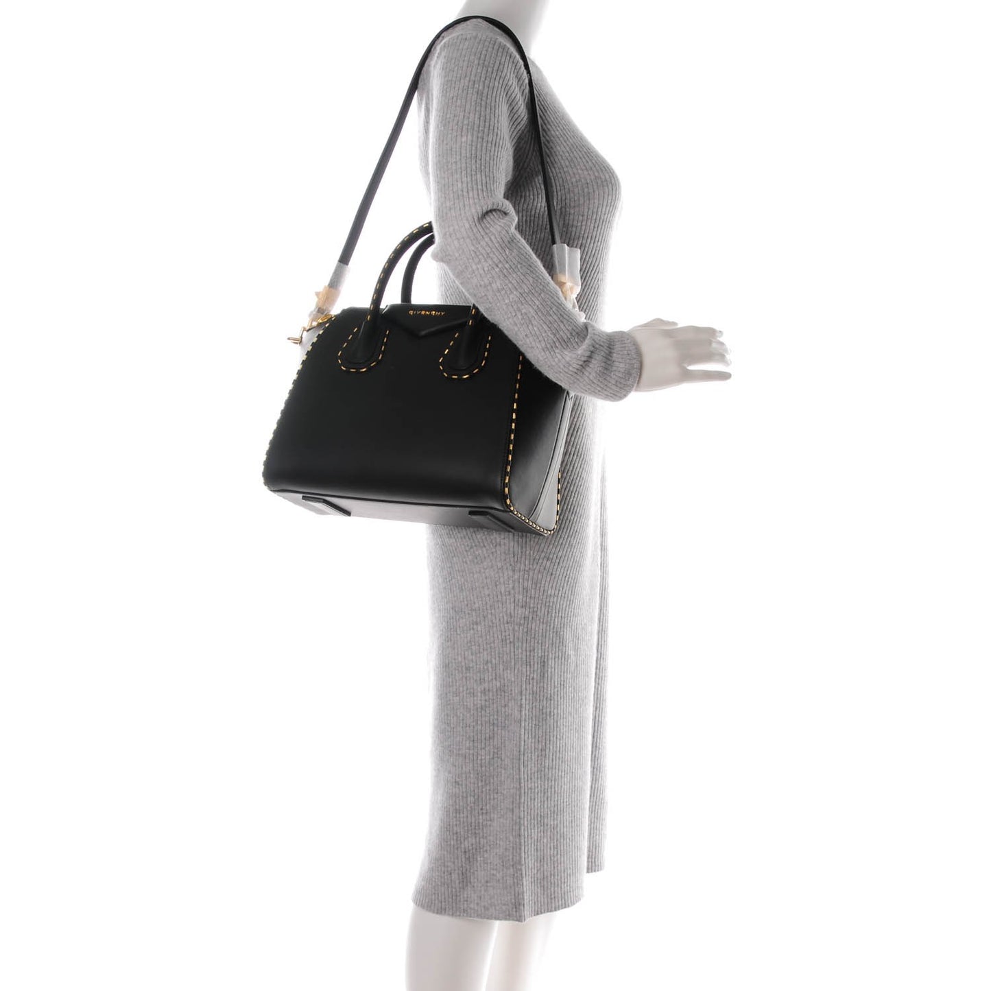 Calfskin Chain Detail Small Antigona Black