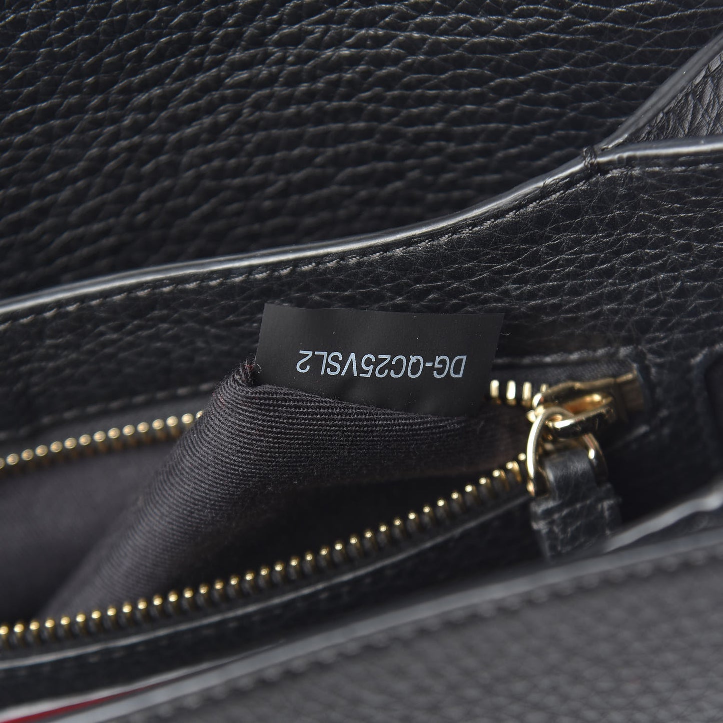 Pebbled Calfskin Medium Rockstud Flap Saddle Bag Black