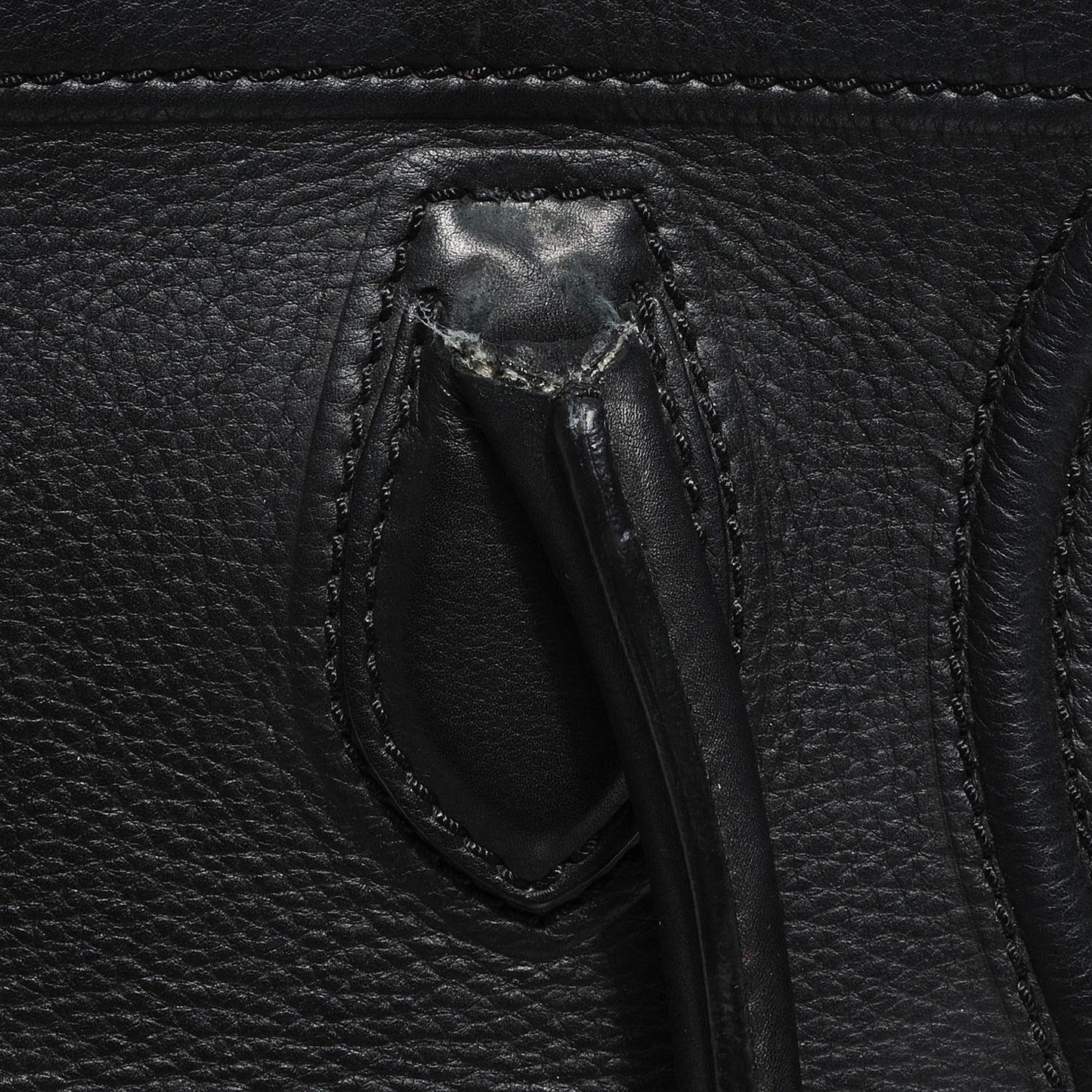 Supple Calfskin Medium Phantom Luggage Black