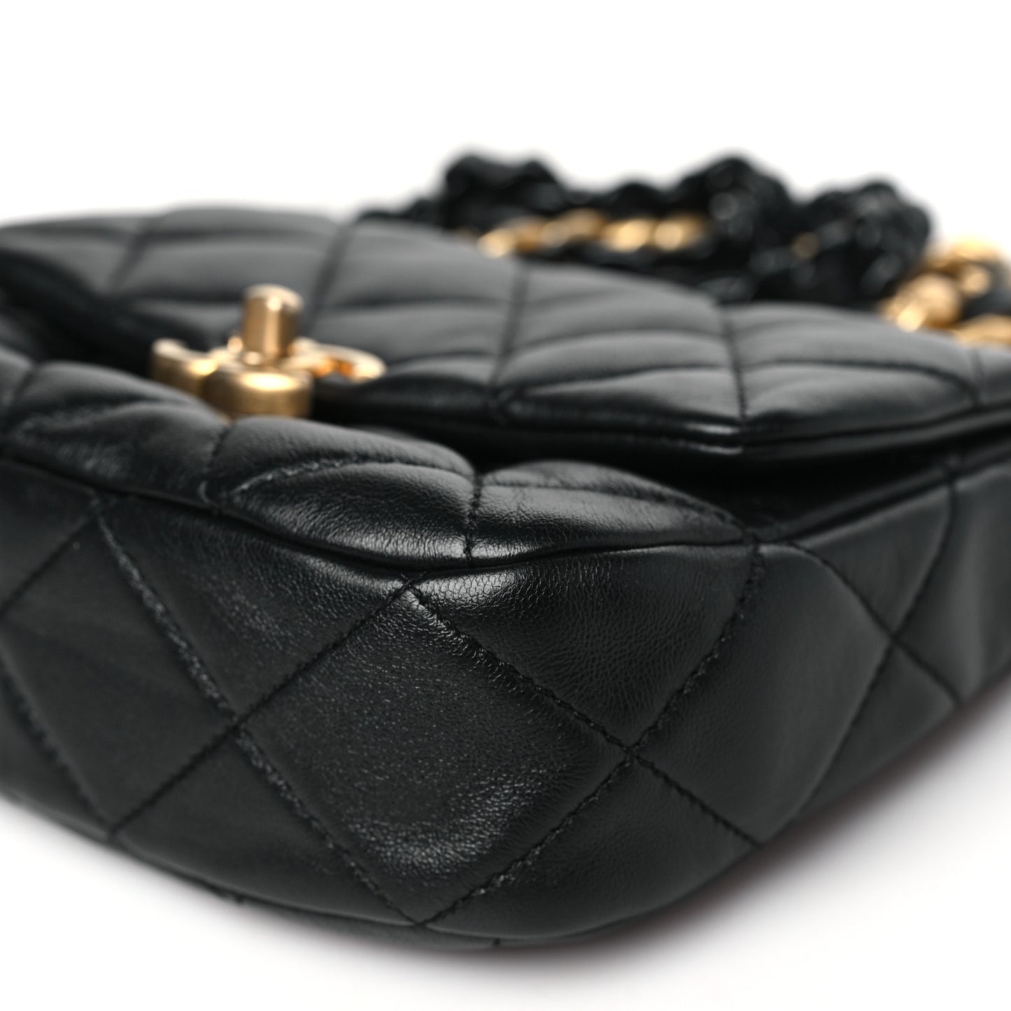 Lambskin Quilted Mini Lacquered Chain Flap Black