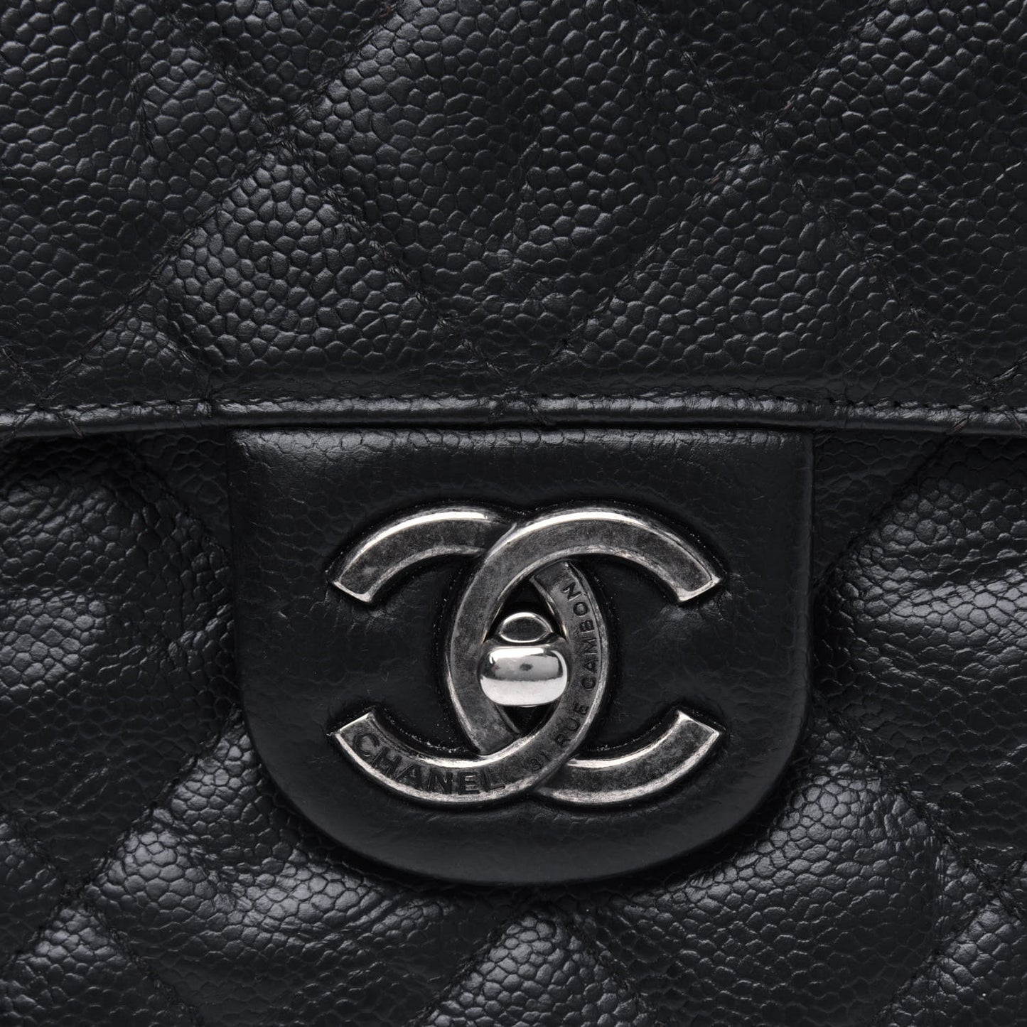 Crumpled Grained Calfskin Medium CC Crave Flap Black