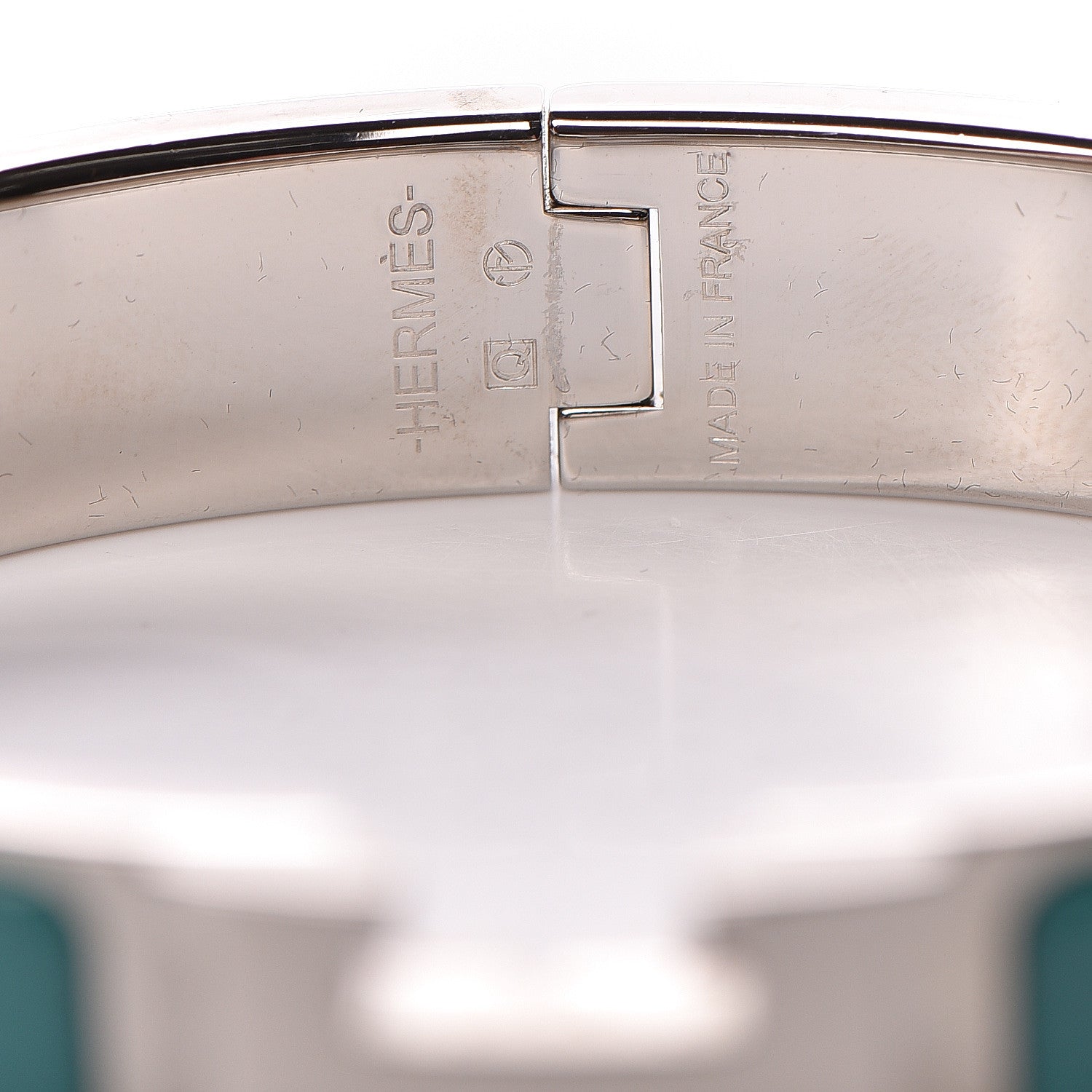 Hermes Enamel Narrow Clic Clac H Bracelet PM Emeraude 4 of 5
