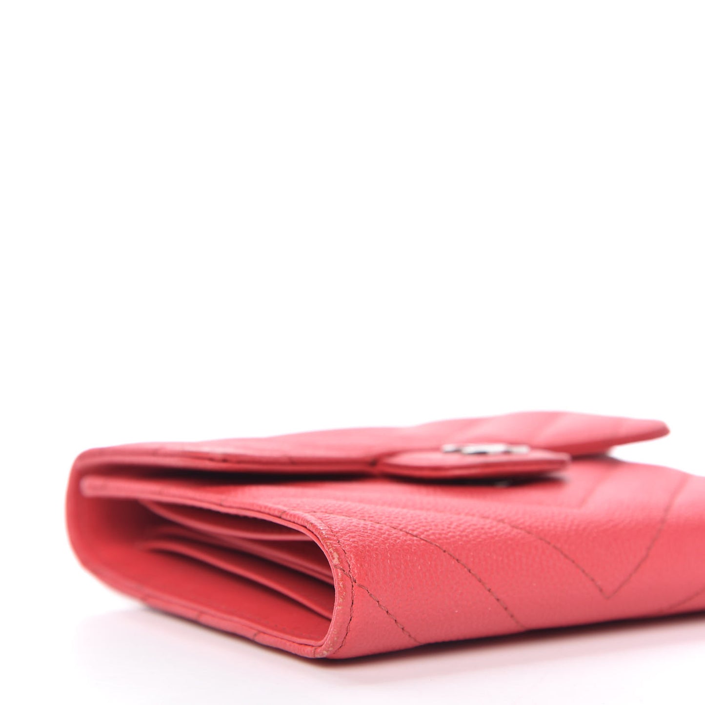 Caviar Chevron Quilted Compact Flap Wallet Red