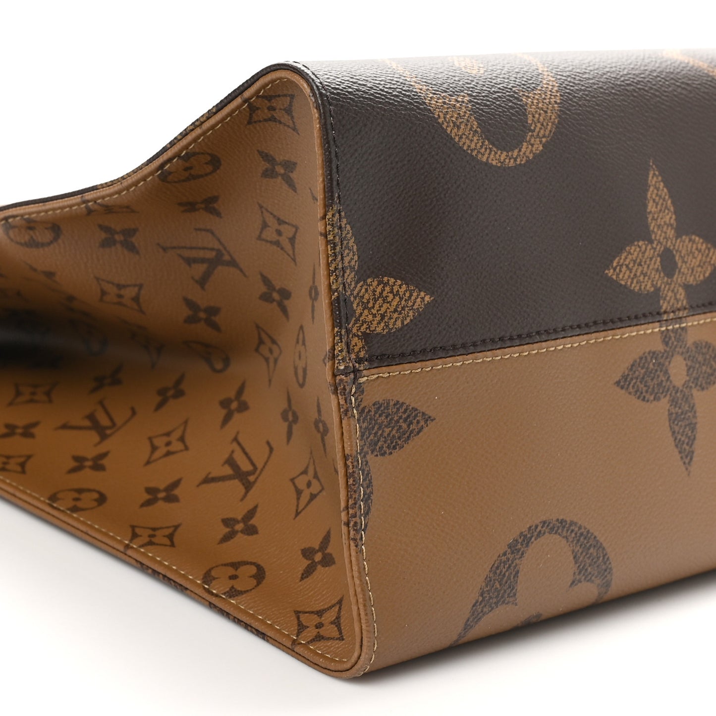 Reverse Monogram Giant Onthego GM