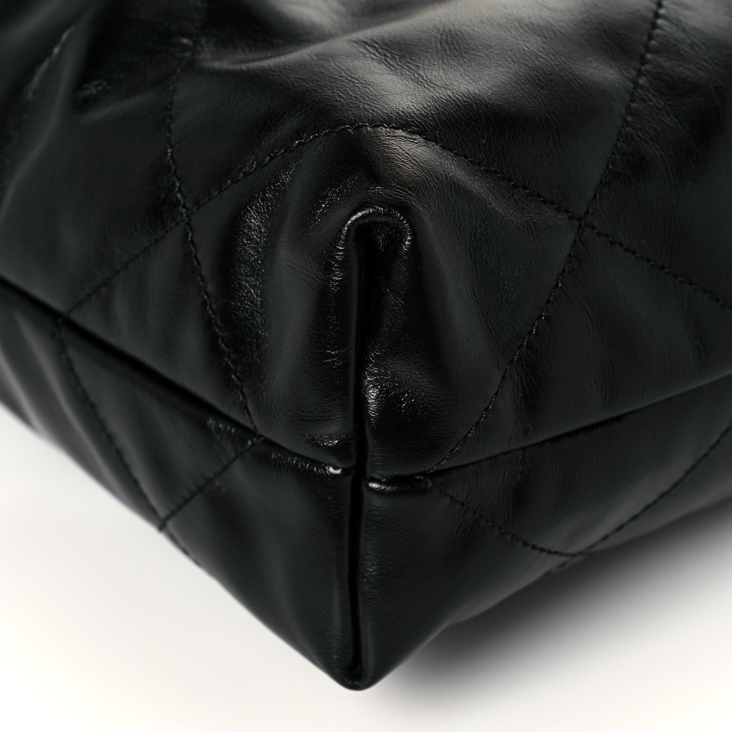 Shiny Calfskin Quilted Small Chanel 22 Black