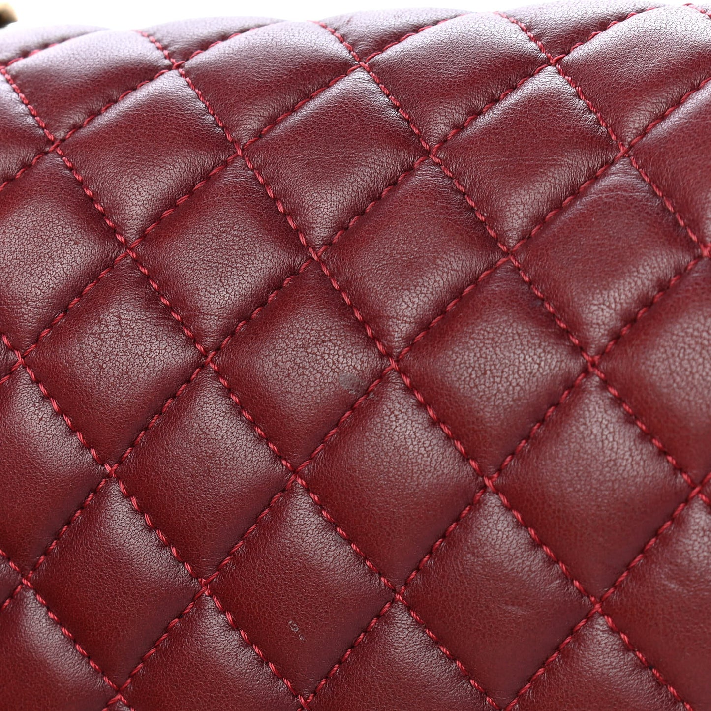 Lambskin Quilted Medium Boy Flap Burgundy