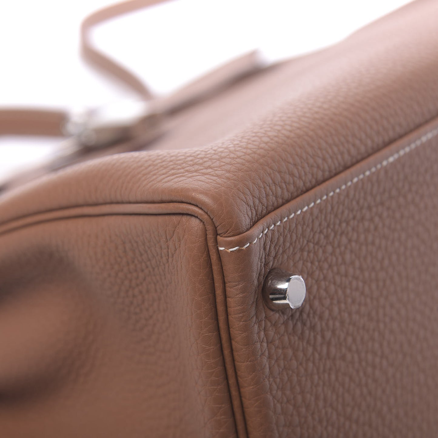 Togo Kelly Retourne 32 Gold