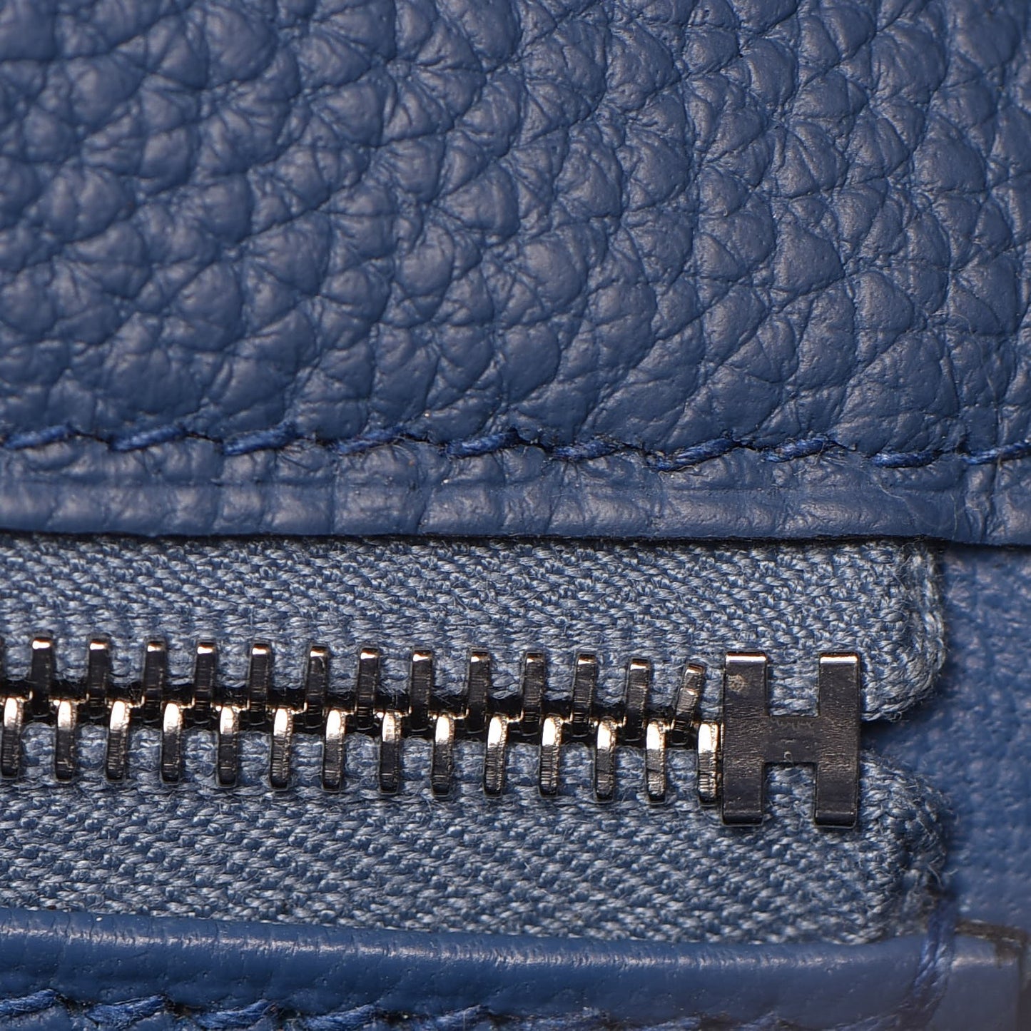 Togo Verso Kelly Retourne 35 Black Bleu Agate