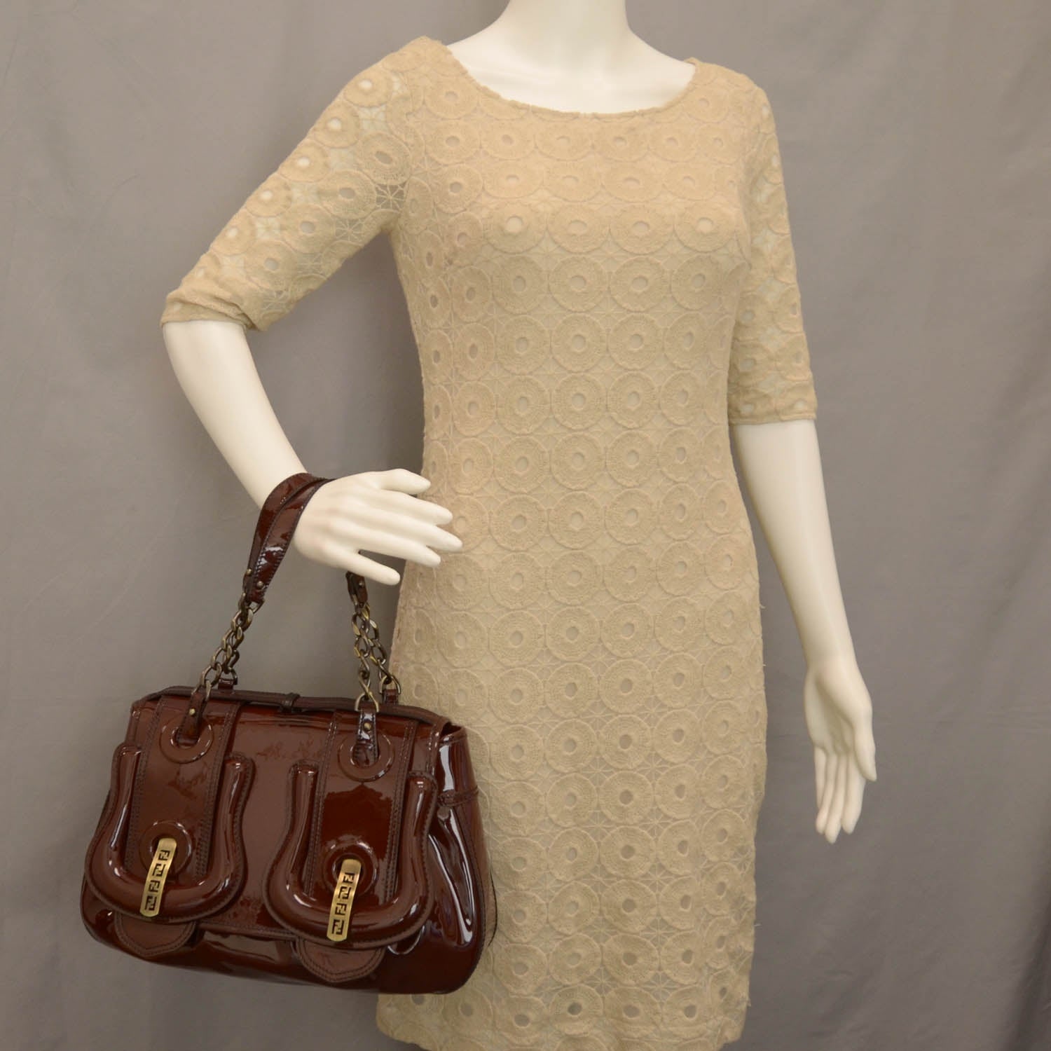 Fendi Patent B Bag Marrone 2 of 7