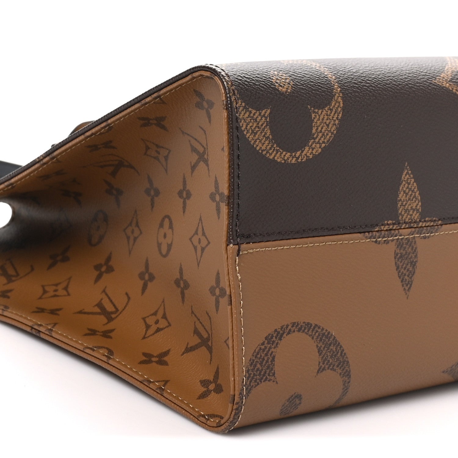 Louis Vuitton Reverse Monogram Giant Onthego MM 8 of 9