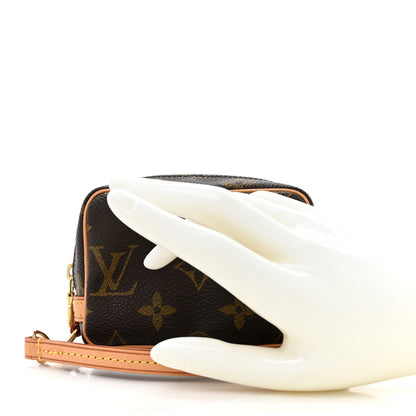 Louis Vuitton Monogram Wapity 2 of 9