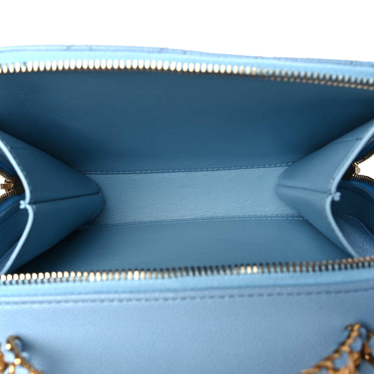 Caviar Quilted Small Pick Me Up Vanity Case Light Blue
