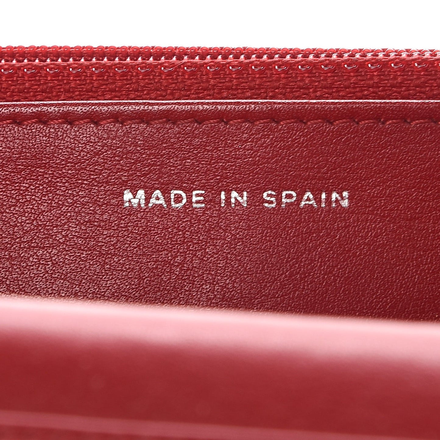 Patent Quilted Wallet On Chain WOC Red