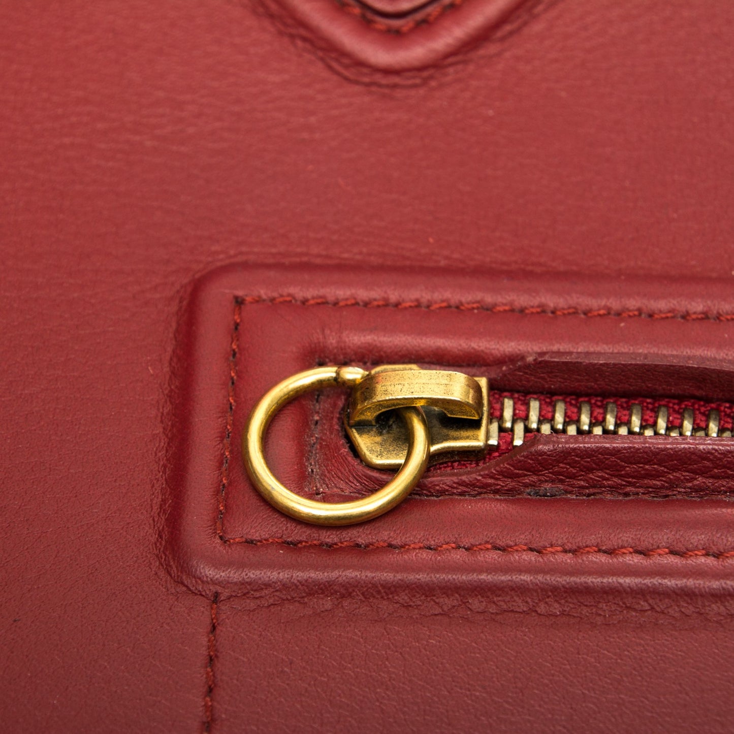 Supple Calfskin Medium Phantom Luggage Red