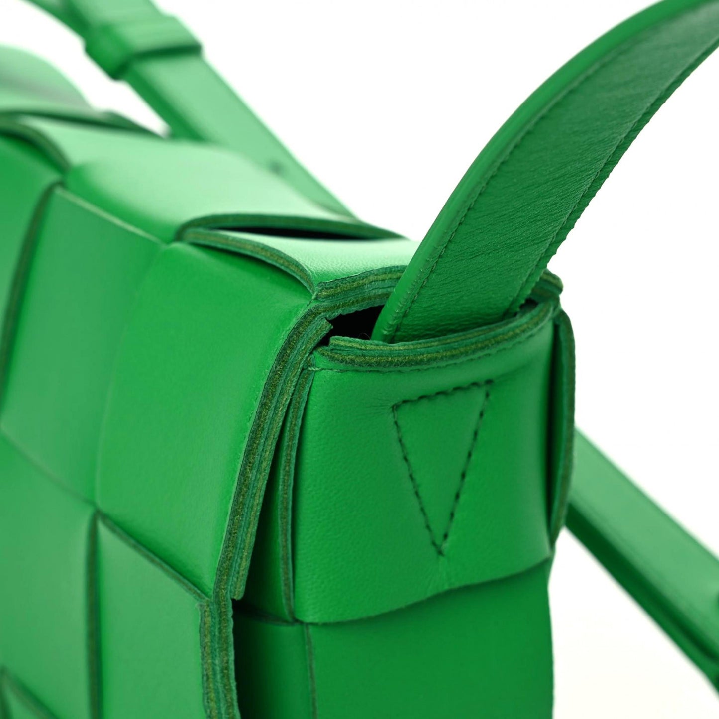 Lambskin Maxi Intrecciato Cassette Crossbody Bag Grass