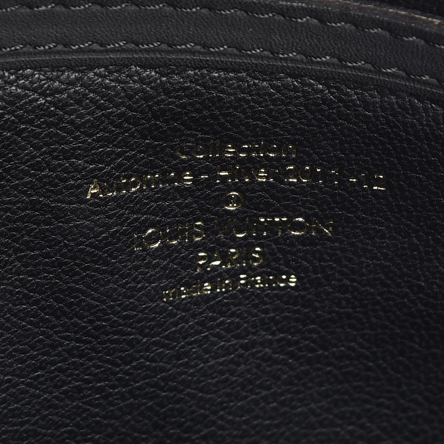 Cuir Obsession Lockit East West Black