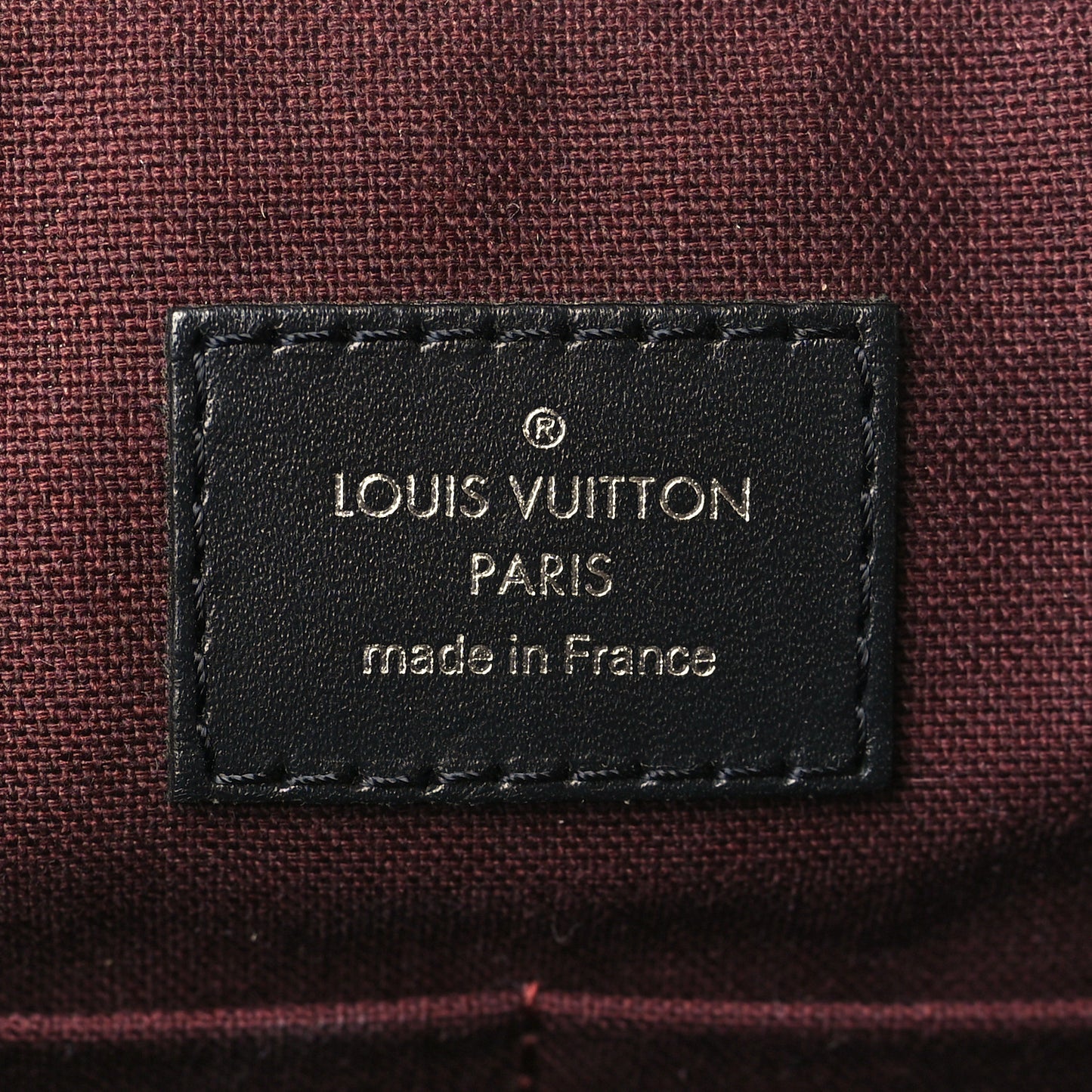Monogram Macassar District PM