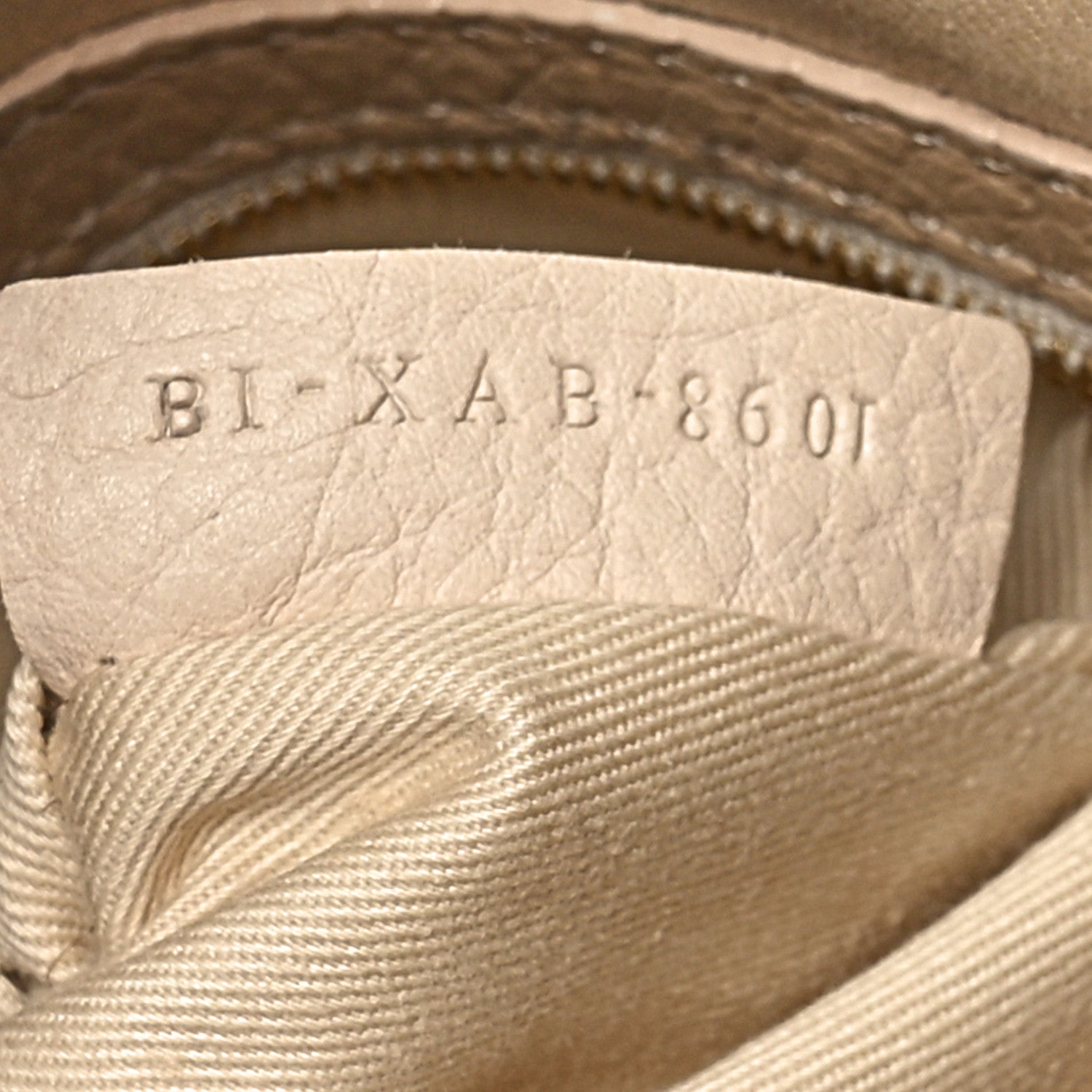 Valentino Garavani Lambskin Pleated Studded Maizeon Tote Beige 7 of 12