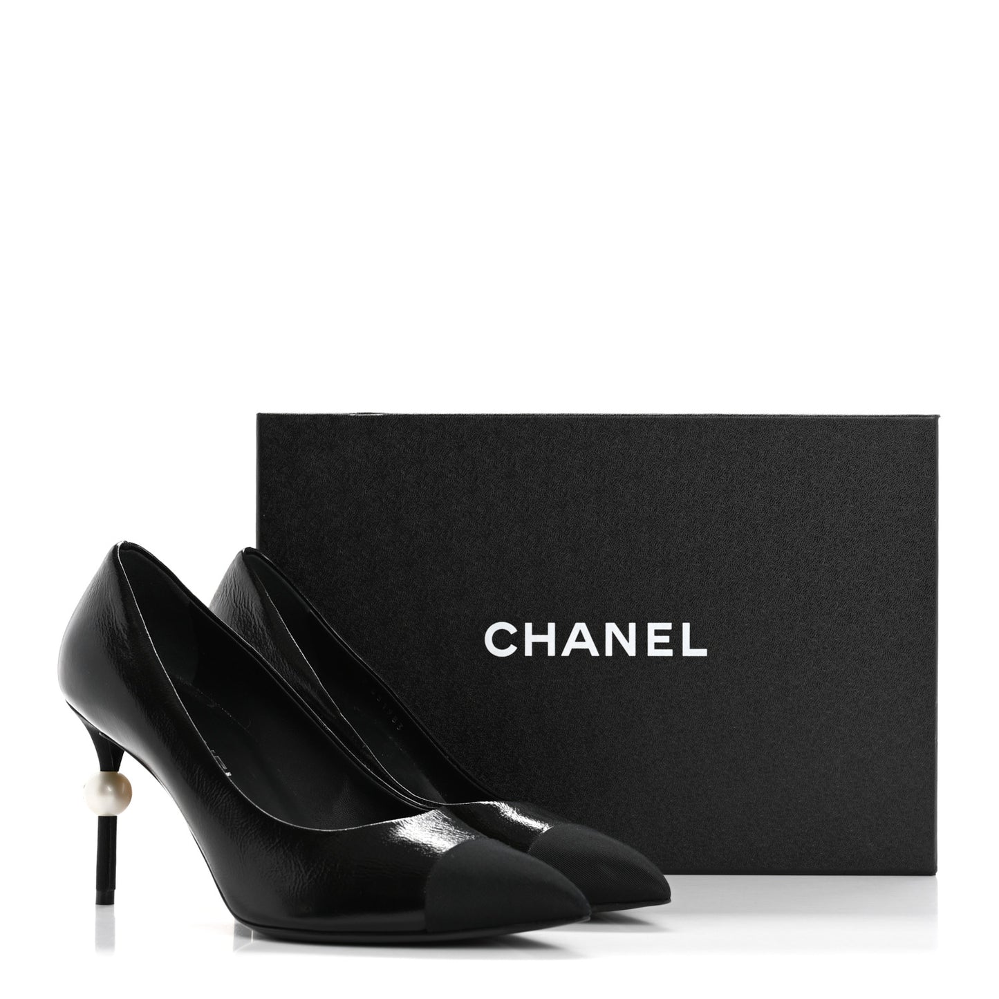 Shiny Calfskin Grosgrain Cap Toe CC Pearl Pumps 38.5 Black
