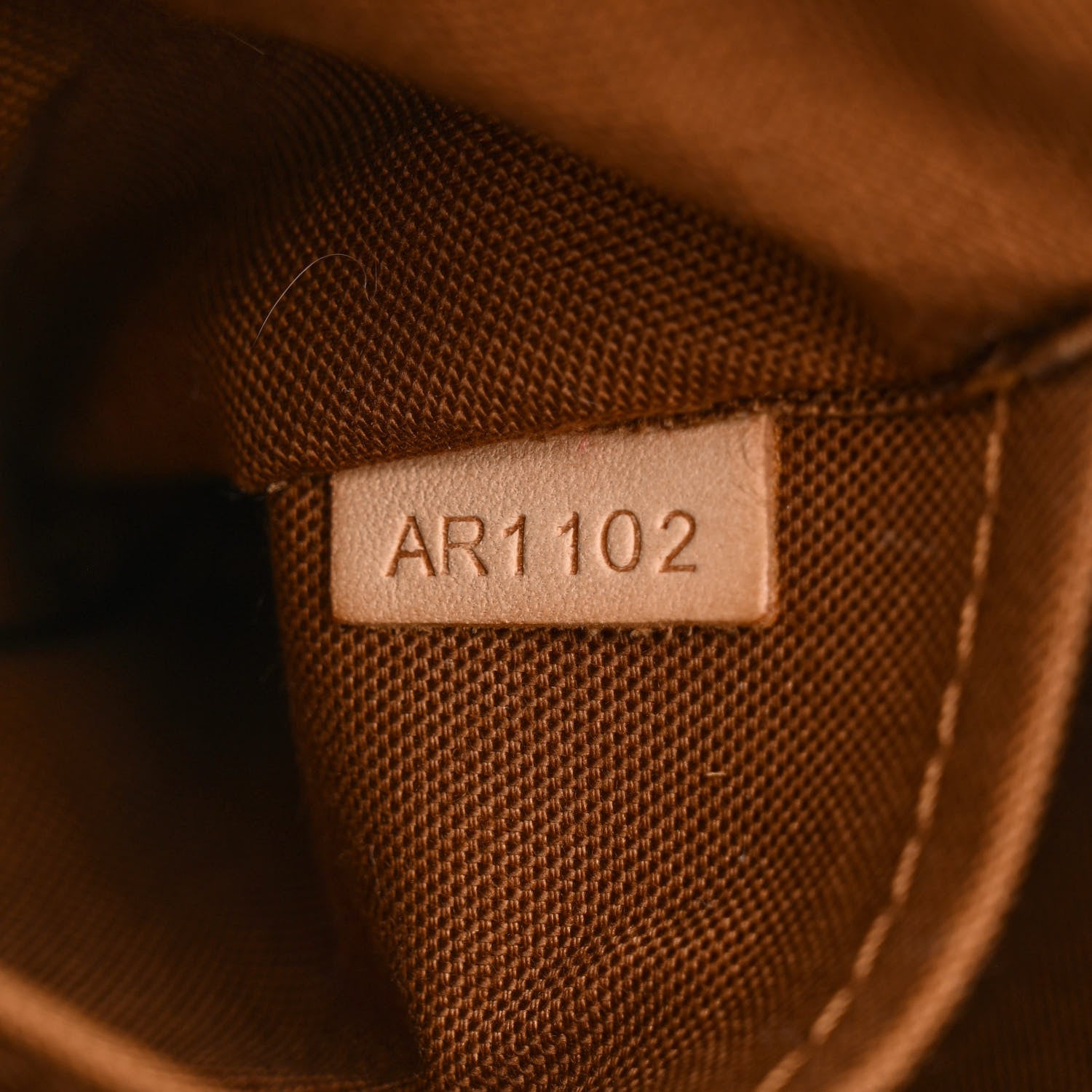 Louis Vuitton Monogram Thames PM 7 of 10