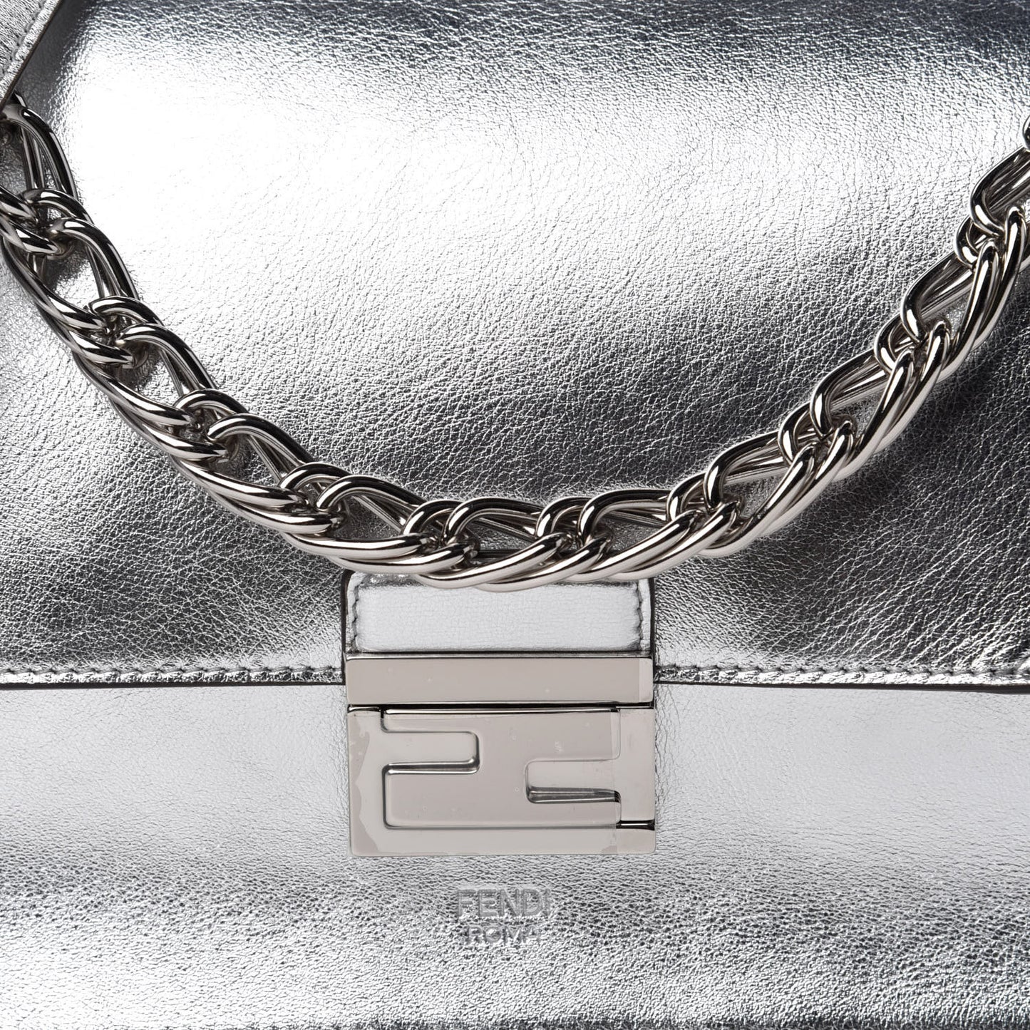 Vitello Catalan Mirror F is Fendi Kan U Shoulder Bag Argento