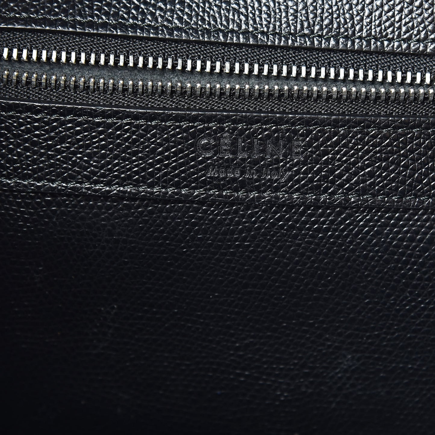 Grained Calfskin Small Vertical Cabas Black
