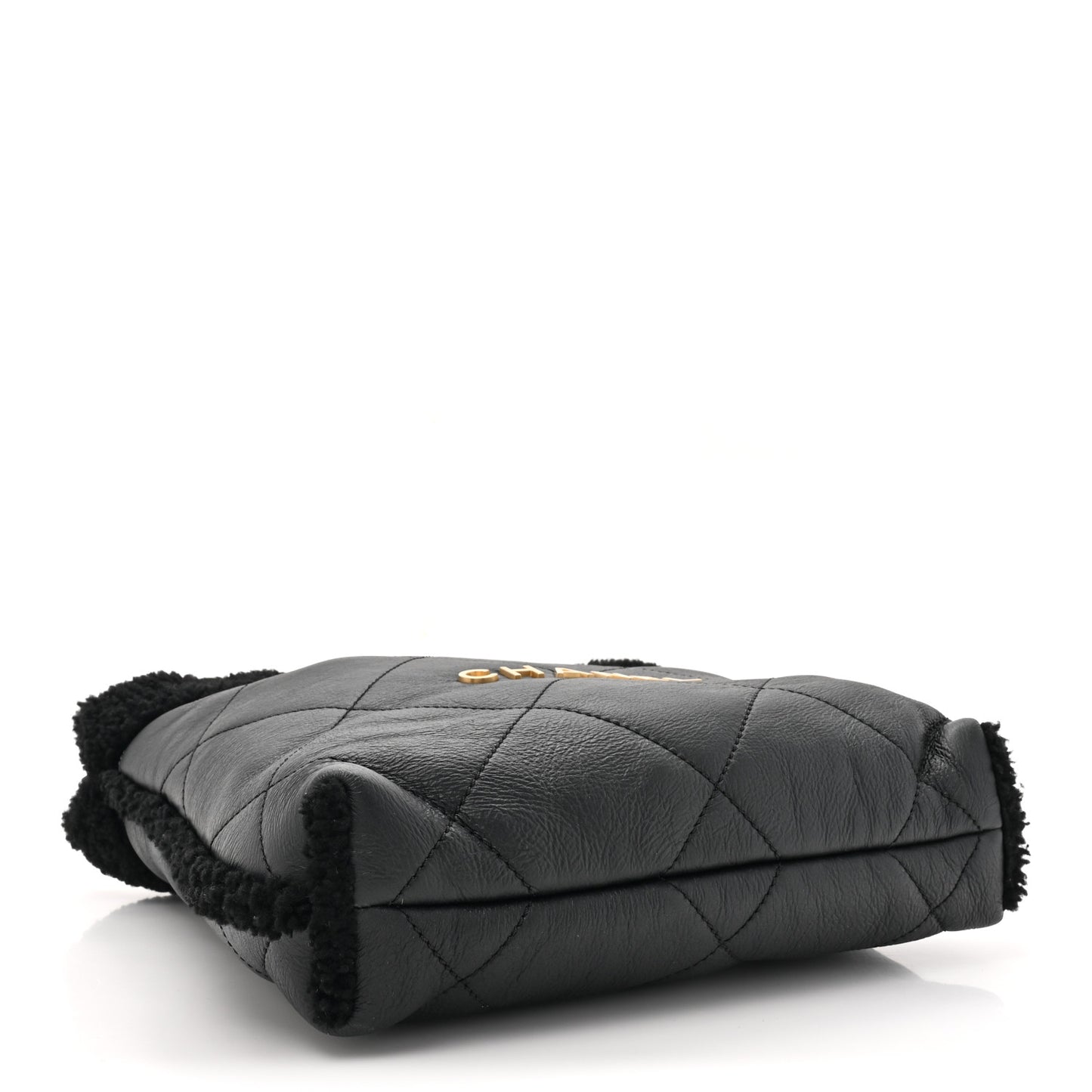 Aged Lambskin Shearling Quilted Small Chanel 22 Black