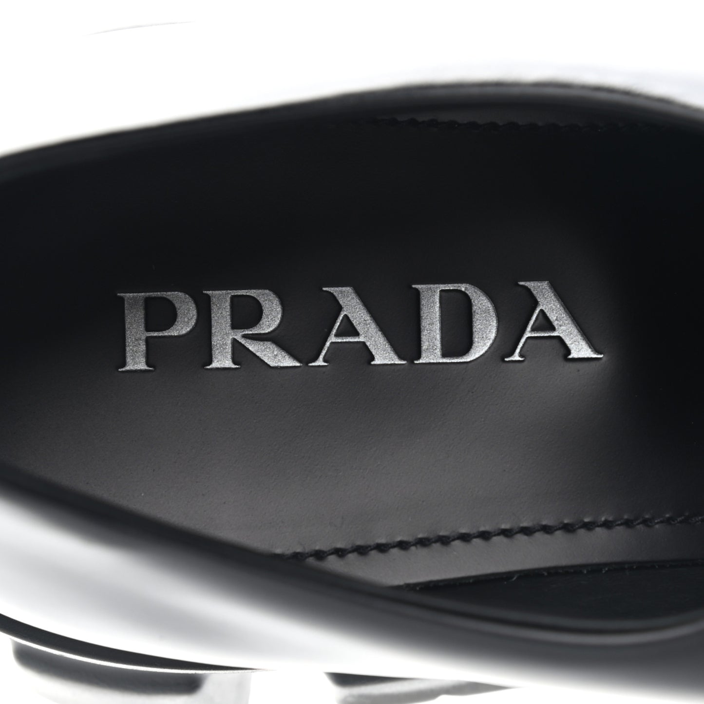 Spazzolato Rois Metal Triangle Logo Mens Monolith 60mm Loafers 6 Black