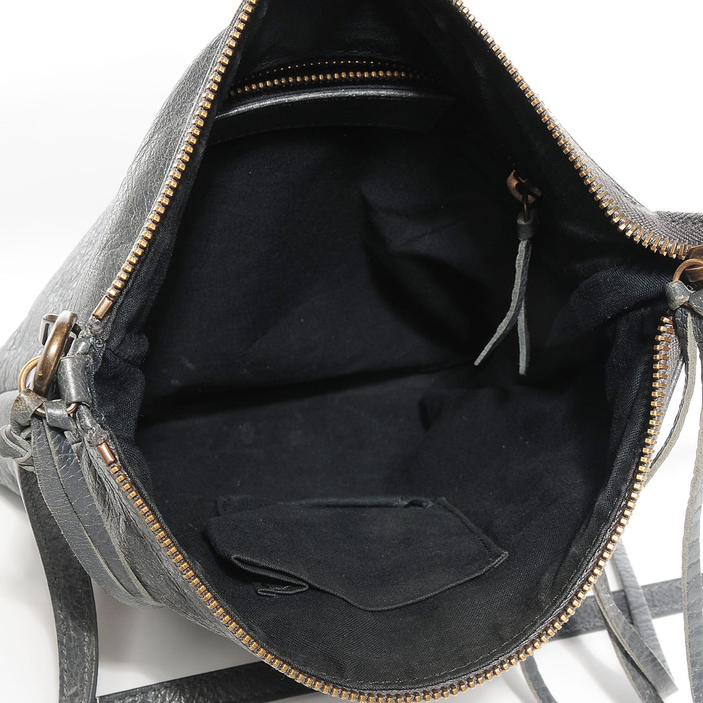 Agneau Classic Hardware Flat Crossbody Gris Tarmac