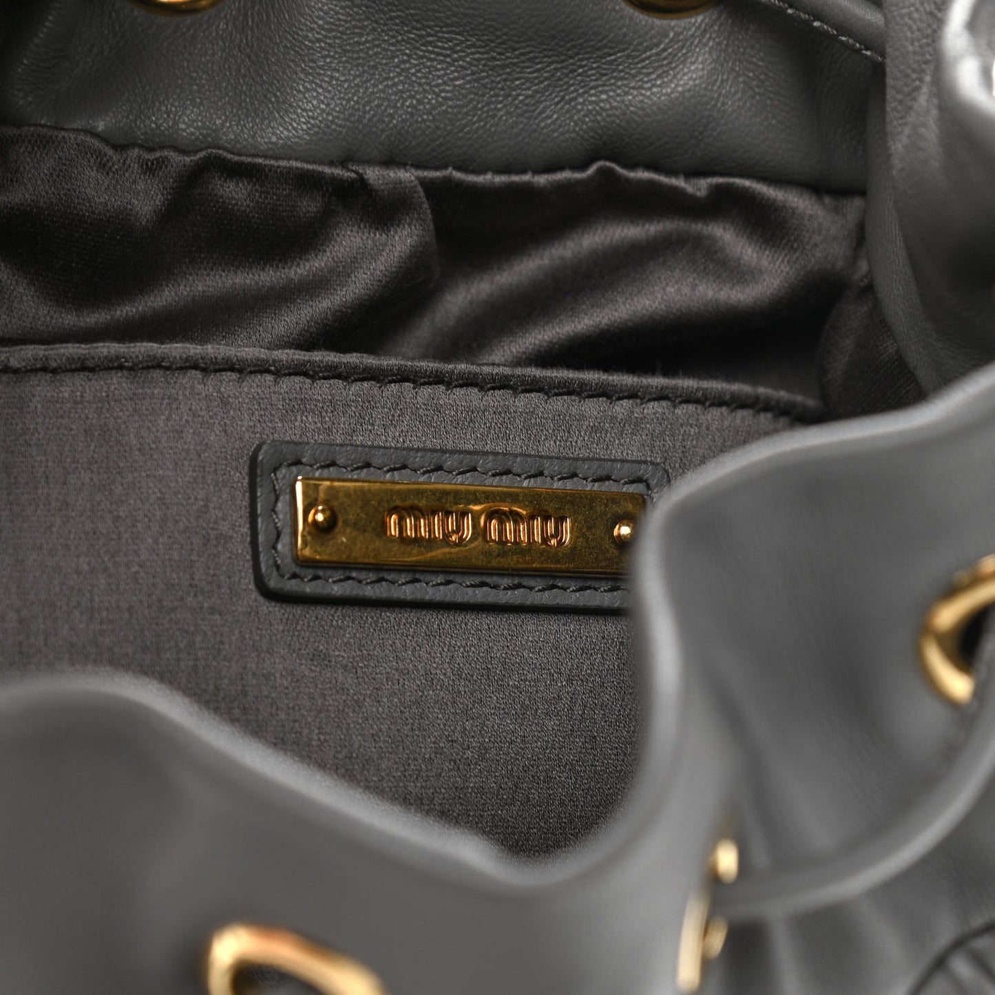 Nappa Matelasse Small Bucket Bag Marmo