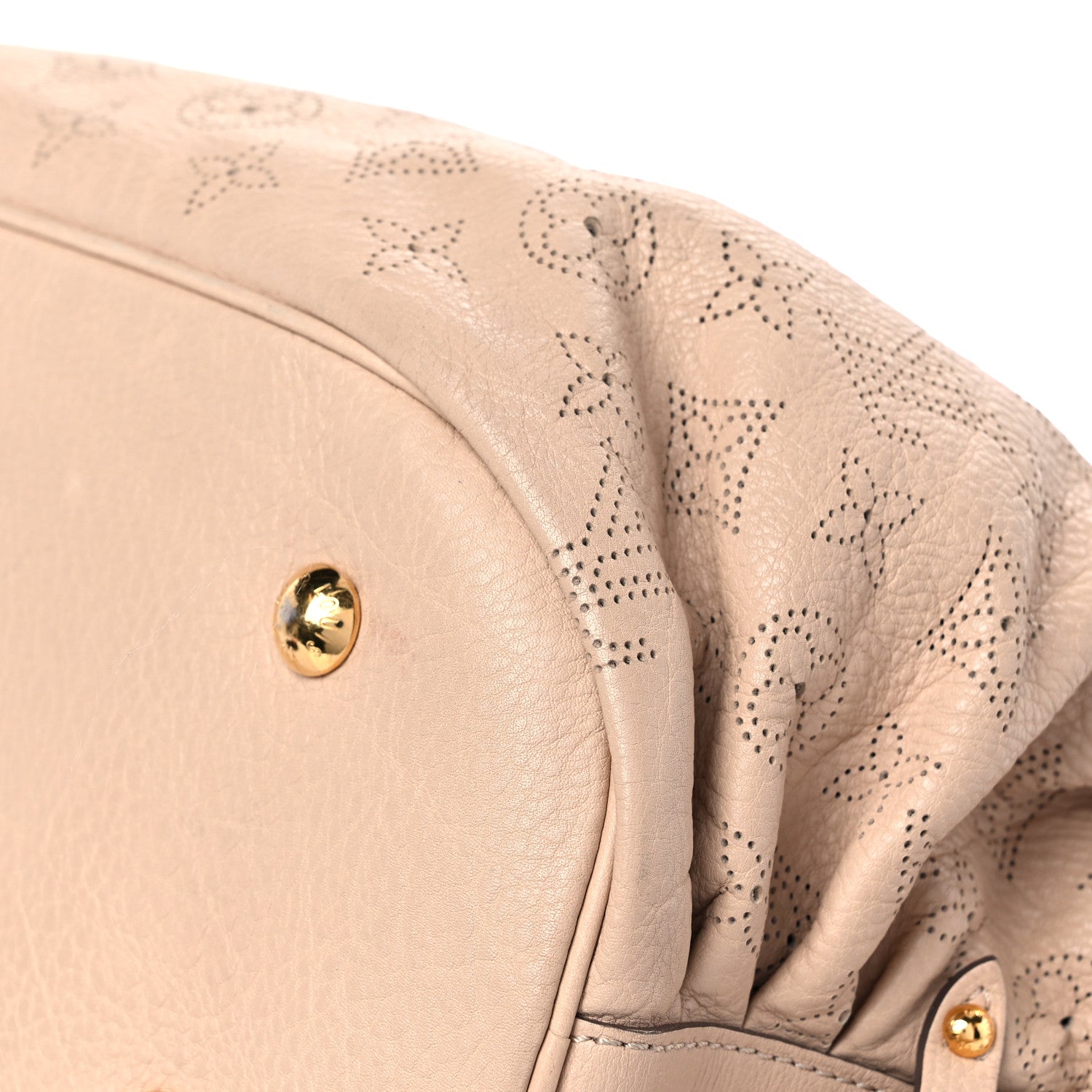 Louis Vuitton Mahina L Coquille 8 of 20
