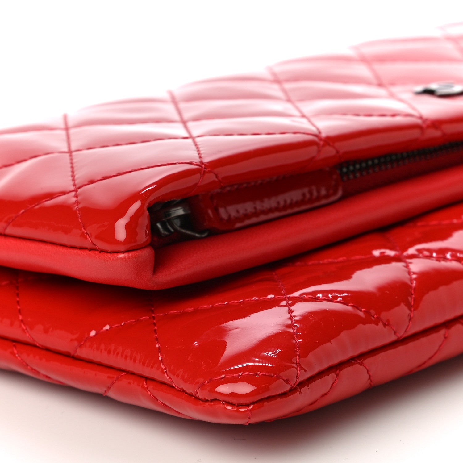 Chanel Patent Calfskin Quilted Beauty CC Clutch Red 9 of 14
