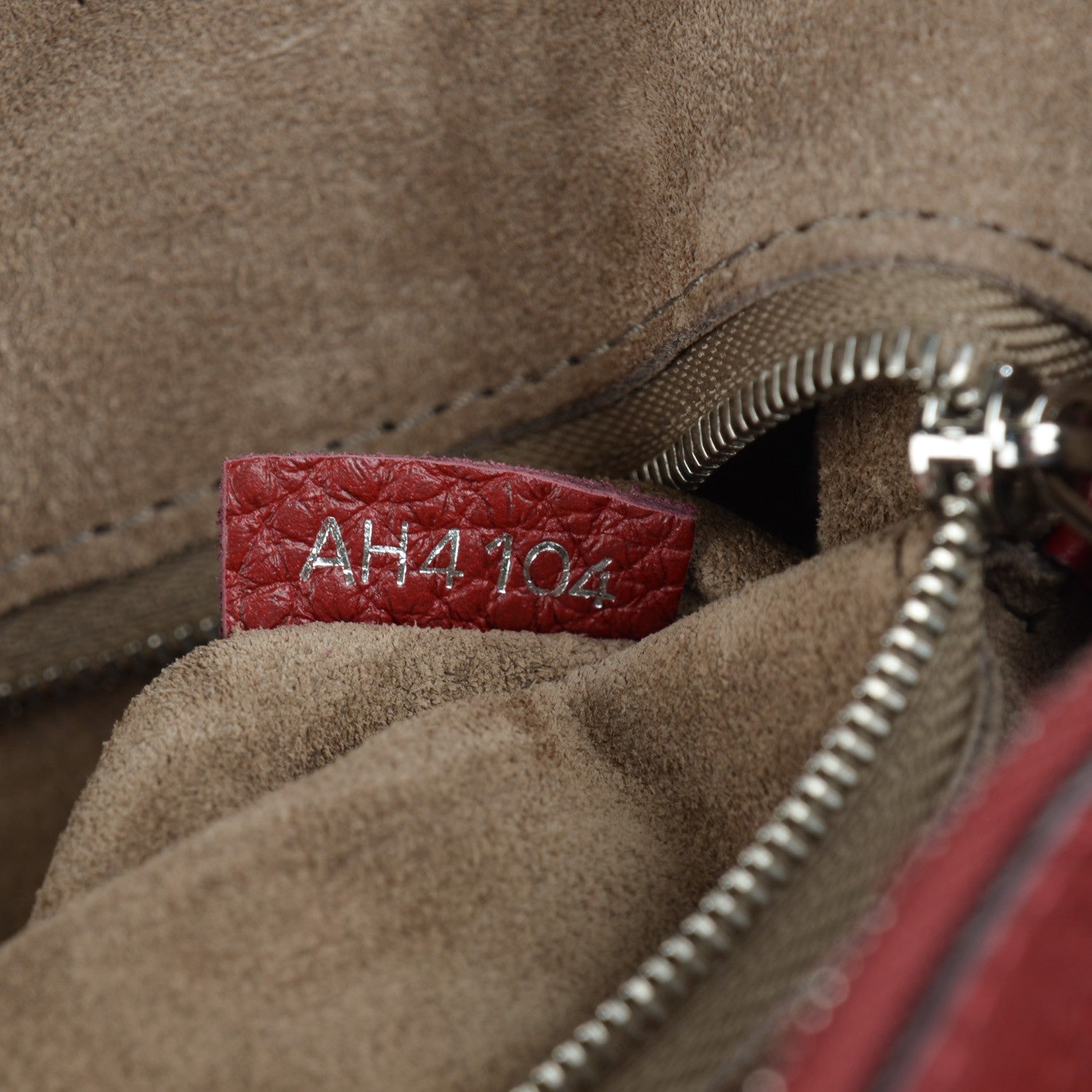 Louis Vuitton Cuir Taurillon Soft Lockit PM Griotte 6 of 7