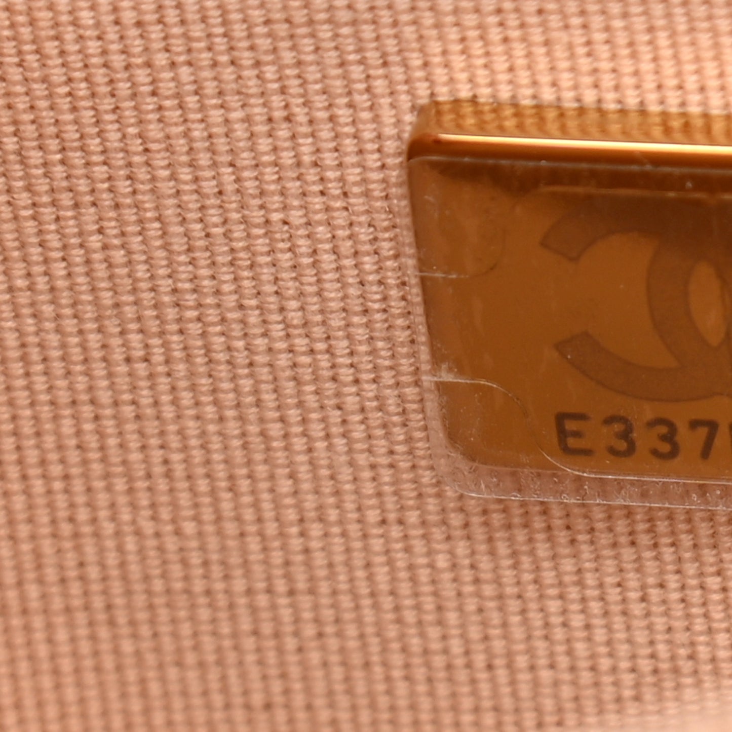 Caviar Quilted Wallet On Chain WOC Beige