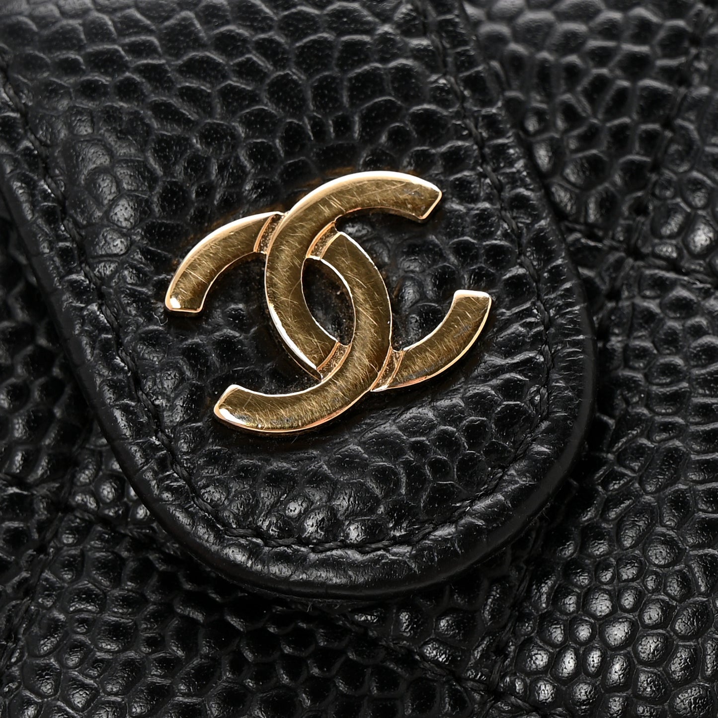 Caviar Quilted Zipped Pocket Wallet Black