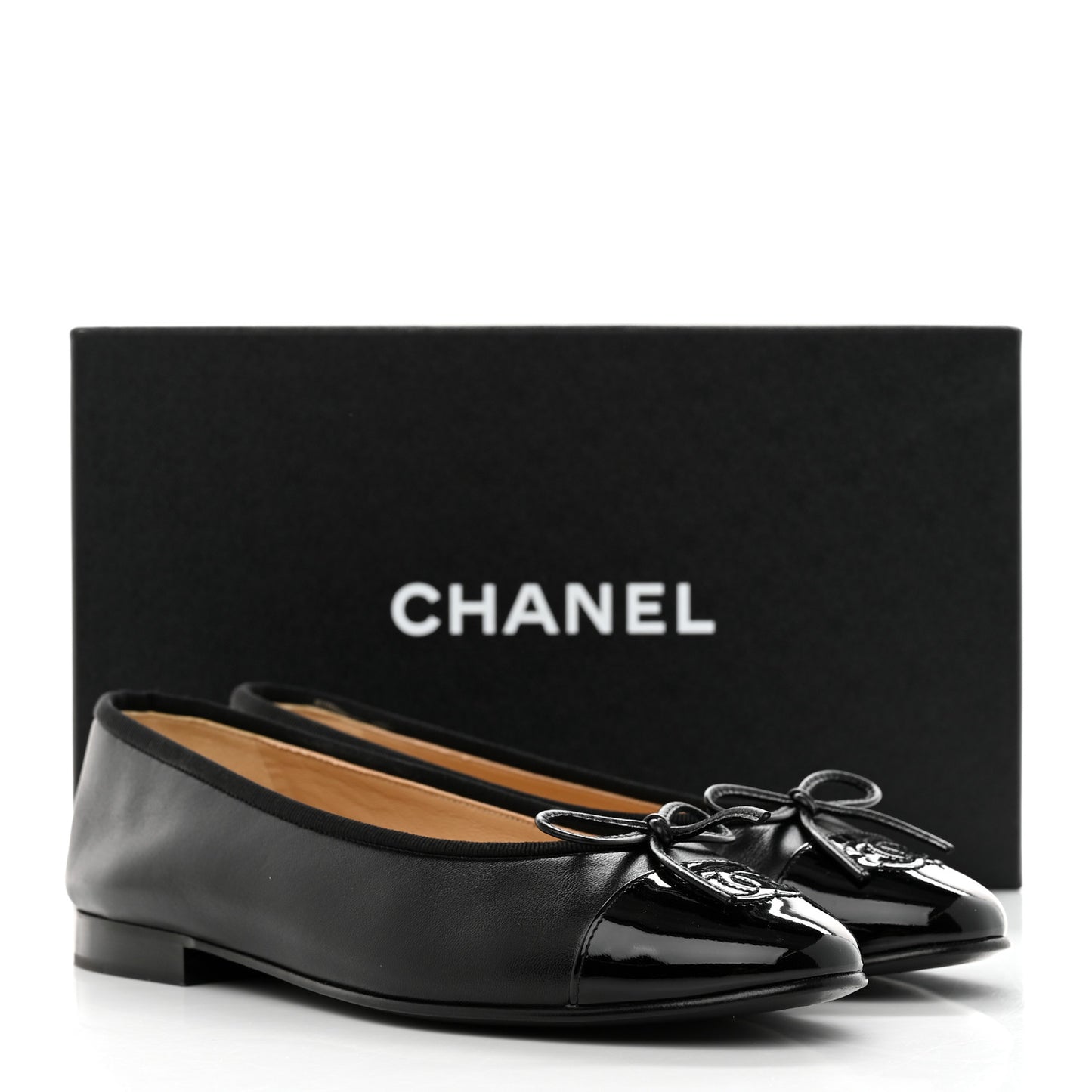 Lambskin Patent Cap Toe CC Ballerina Flats 37 Black